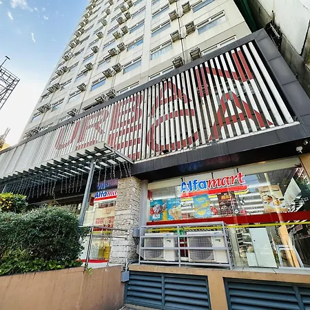 Fancy Condo With Unli Wifi And Netflix